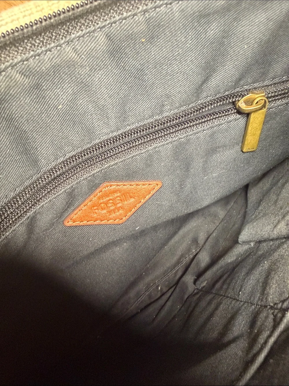 Fossil Men’s Navy Canvas Messenger with Multicolor Stripe Panel